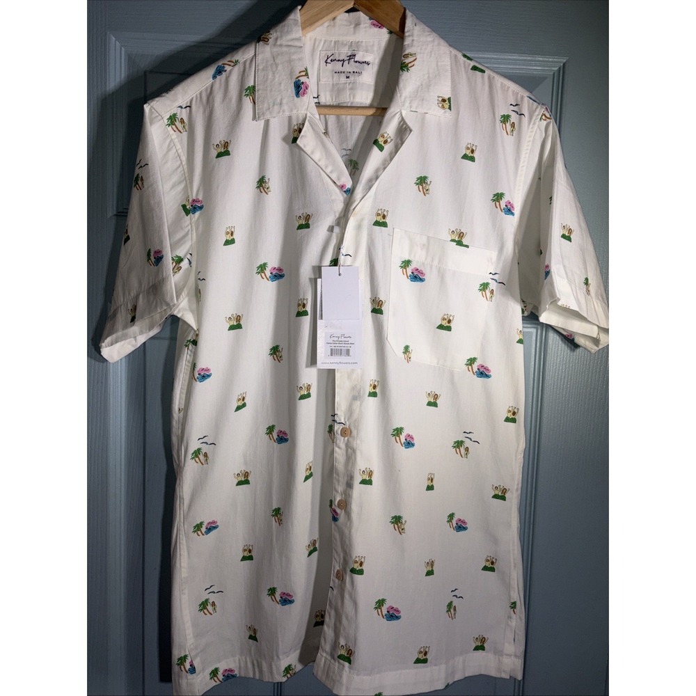 Kenny Flowers Short Sleeve Button Up Shirt  "The Private Island." Sz Medium NWT